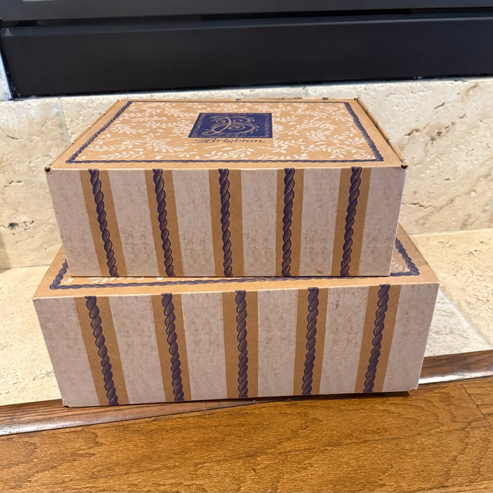 Two Empty Brighton Collectible Storage Purse Boxes - Picture 2 of 6